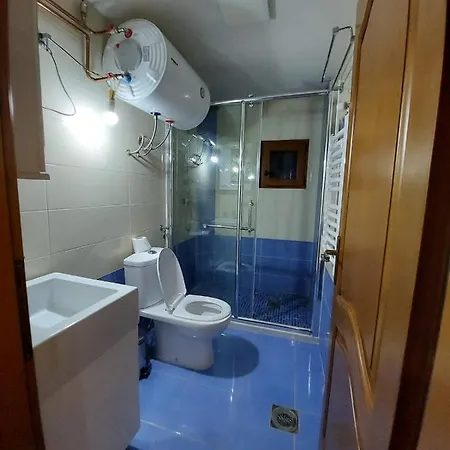 Trojani * Lëpushë